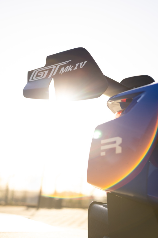 SMALL_FordNordschleife26_040108451400300DG_99